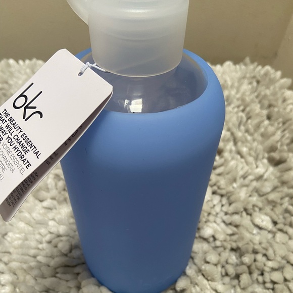 BNWT 2022 RARE NEVER RELEASED Big 32oz bkr “LEO” - Picture 2 of 5